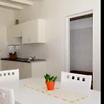 Apartament Erizo With Sea Views By Pvl